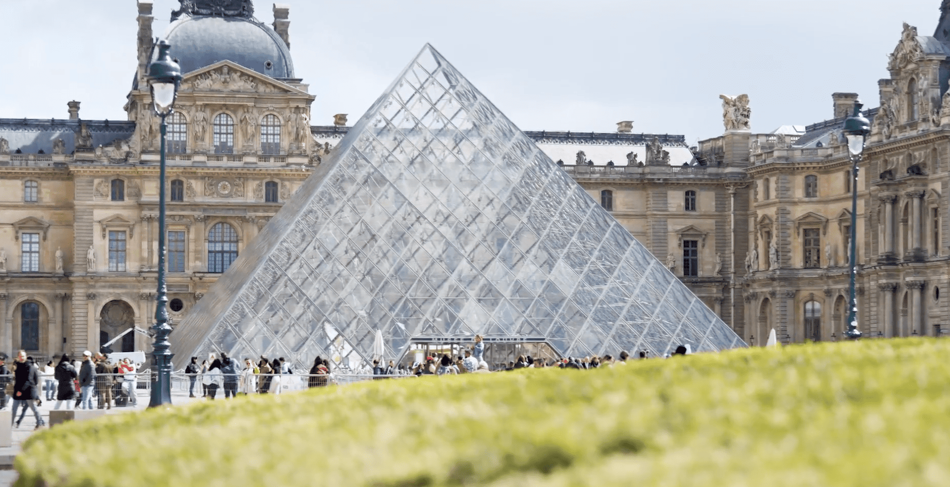 atland-interview-louvre-paris
